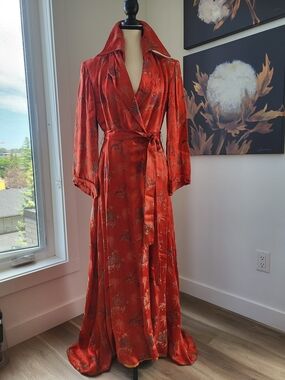 Vintage 1940's Silk Dressing Gown